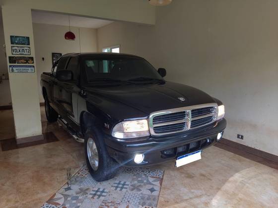 DODGE DAKOTA 3.9 SPORT 4X2 CE V6 12V GASOLINA 2P MANUAL
